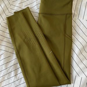 NWT Nike Epic Lux Running Tight. Green